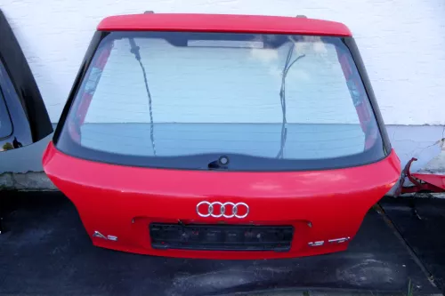 Audi A3 8L bis cBj. ca1999 Heckklappe Kofferraumklappe Klappe hinten rot LY3H la
