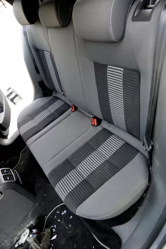 VW Golf 5 V Sitz Sitze hinten Rückbank Rücksitzbank 3 Punkt Lehne United