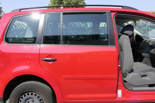 VW Touran 1T 1T3 Tür hinten rechts rot LY3D mit Scheibe - ohne Anbauteile (140879)