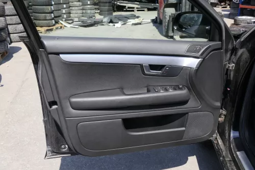 4x Audi A4 8E B7 Türverkleidung Verkleidung Tür vorne und hinten schwarz 4 Stück