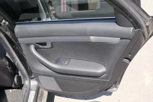 4x Audi A4 8E B7 Türverkleidung Verkleidung Tür vorne und hinten schwarz 4 Stück (140933)