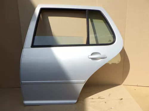 VW Golf 4 Limousine Tür hinten links silber LB7Z (KEINkombi) lackierte Leiste 33