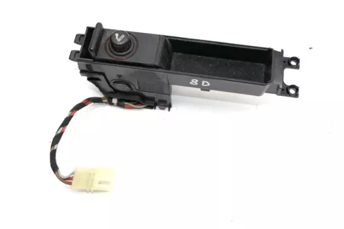 Audi A4 B5 8D Zigarettenanzünder vorne Anzünder 8D0863284C
