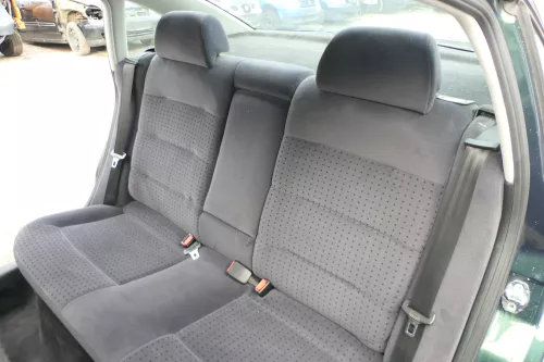 Passat 3B Limousine Sitz Rückbank Rücksitzbank Sitzfläche Sitze Velour klappbar (141370)