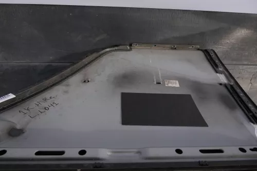 VW Golf 5 V 1K Tür nur das Türblatt hinten rechts 4/5-Türer schwarz L041 (141436)