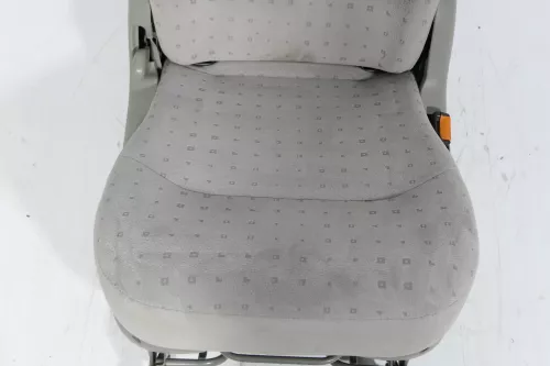 VW Sharan 7M Alhambra 7V Ford Galaxy 1x Sitz hinten rechts Rücksitz 6+7 Sitz III (141508)