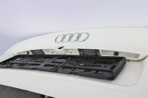 Audi A4 B5 Heckklappe hinten Klappe Kofferraumklappe Limousine weiß LY9G (141709)