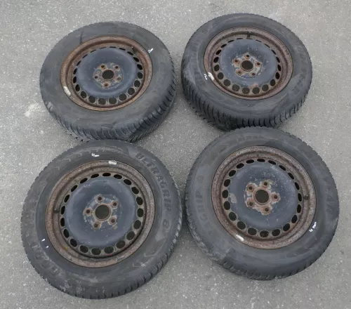 Audi A4 B5 A6 4B Passat 3BG Felgen Reifen Winterreifen M+S 195/65 R15 91T 4-5mm