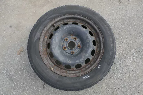 Audi A4 B5 A6 4B Passat 3BG Felgen Reifen Winterreifen M+S 205/55 R16 91H 5-6mm (141738)