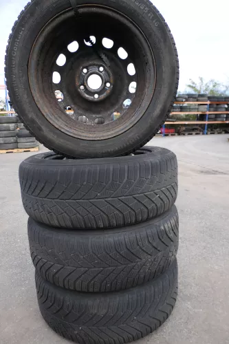 Audi A4 B5 A6 4B Passat 3BG Felgen Reifen Winterreifen M+S 205/55 R16 91H 5-6mm (141738)