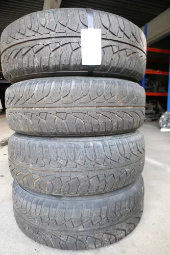 4x VW Golf 4 Bora 195/65 R15 91T Winterreifen M+S Reifen 6jx15H2 ET38 ca. 4-5mm (141774)