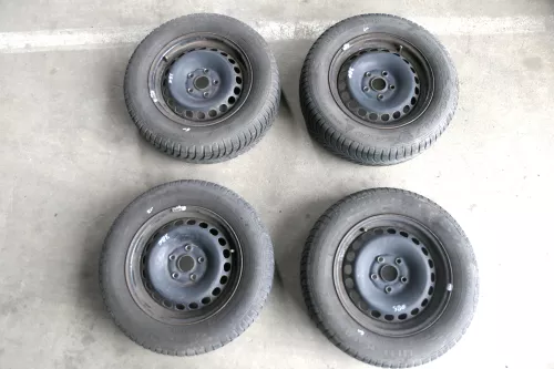 Audi A4 B5 A6 4B Passat 3BG Felgen Reifen Winterreifen M+S 195/65 R15 91T c5-6mm