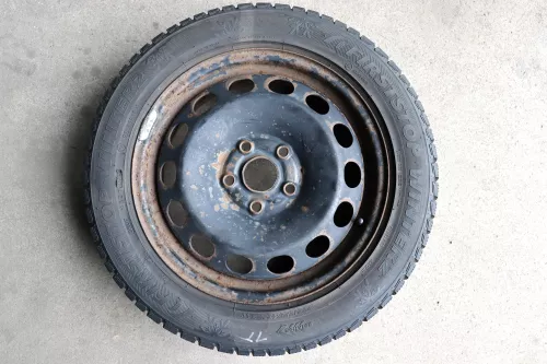 VW Passat 3C Golf Reifen Winterrreifen M&S 205/55 R16 91H Felgen ca. 7mm (141786)