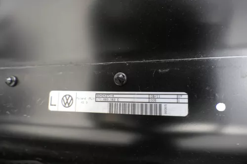 VW Touran Sitz hinten links (hintern Fahrersitz) Rücksitz Isofix 141943 (141943)