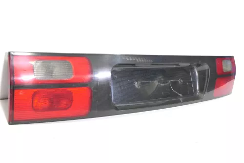 VW Sharan 7M Rücklicht Mitte Rückleuchtenband Heckleuchte Kennzeichenhalter (141966)