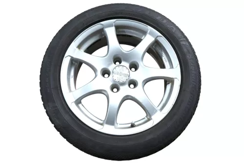 VW Golf Touran Alufelgen Winterreifen M&S Reifen Felgen 205/55 R16 91H - 4-5mm (142038)