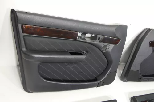 Audi A6 4A Türverkleidung Verkleidung Tür vorne +hinten links und rechts 4 x Stü (142187A)