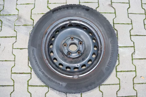 VW Golf 6 Touran 1T 195/65 R15 91T Winterreifen M+S Felgen Reifen M&S ca.3-6mm (142232)