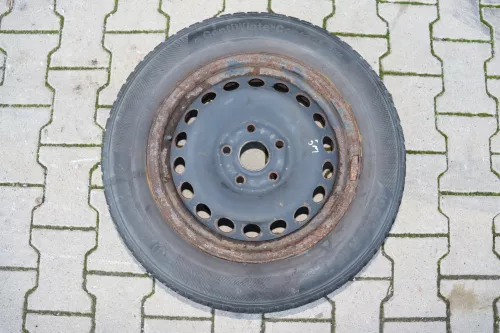 VW Golf 6 Touran 1T 195/65 R15 91T Winterreifen M+S Felgen Reifen M&S ca.3-6mm (142232)