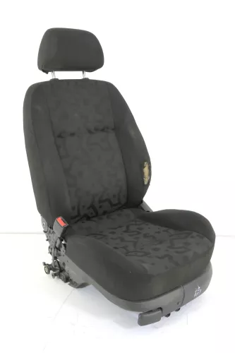 VW Golf 4 Bora Sitz vorne links Fahrersitz 2/3-Türer klappbar (142335)