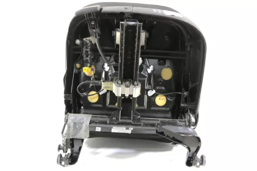 VW Golf 4 Bora Sitz vorne links Fahrersitz 2/3-Türer klappbar (142335)