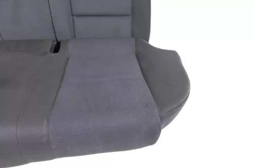 Audi A4 B6 B7 8E Sitz Rückbank Rücksitzbank hinten 3-Punkt-Gurt Armlehne (142638)