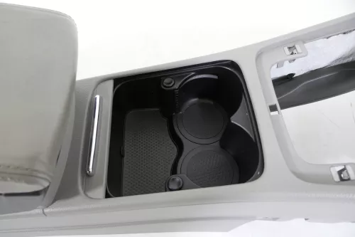 VW Passat 3C Becherhalter Getränkehalter Dosenhalter Halter Getränke Fach grau