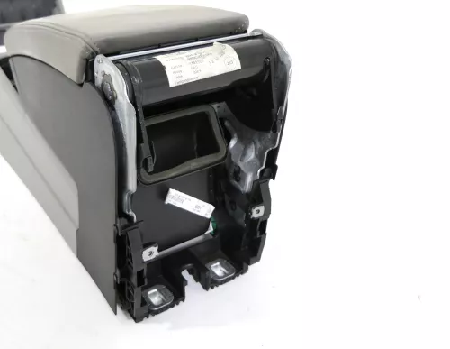 VW Passat 3C Mittelarmlehne Armlehne Fach Deckel Leder grau 3C0864207M (142675)