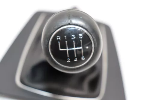 Audi A4 8E B6 B7 Schaltknauf Schalthebel Schalthebelgriff Leder 6Gang schwarz so (14298)