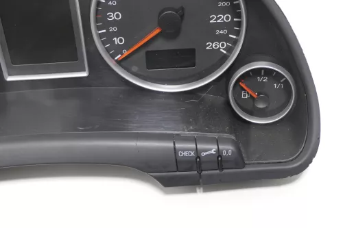 Audi A4 8E B7 Tacho Tachometer Kombiinstrument 8e0920932 248.000KM TDI Diesel (144017)