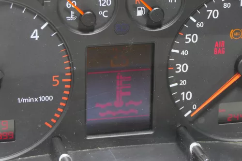 Audi A6 4B Tacho Tachometer Kombiinstrument 244.000km 4B0920931M 2,5 TDI (144018)