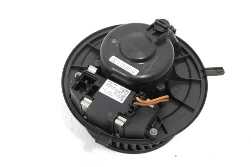 VW Tiguan 5N Lüfter Lüftermotor Motor Heizung Innen 3C1820015N Widerstand 3C09