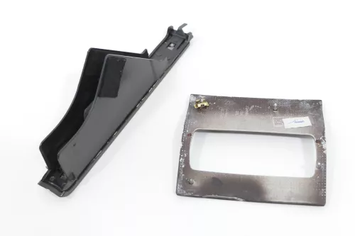 Audi A6 4B C5 Verkleidung Klappe Abdeckung Dekor Holz Optik Nußbaum 2UQ (144183)