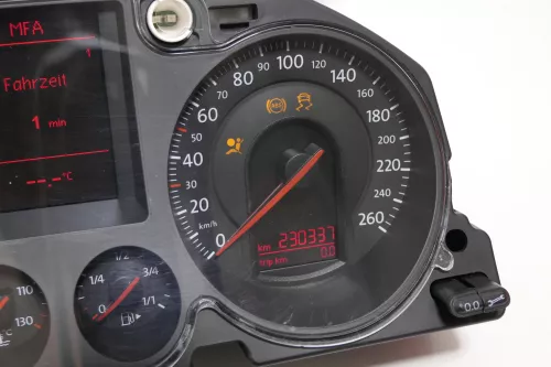 VW Passat 3C Tacho Tachometer 230.000km 3C0920871E Diesel TDI (144195)