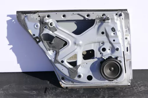 Audi A4 B6 8E nur das Türblatt Tür hinten links silber grau LY7W Kombi Avant cc (144236)