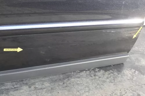 VW Passat 3B 3BG Kombi + Limo Tür vorne rechts Beifahrertür schwarz LC9Z black d (144237)