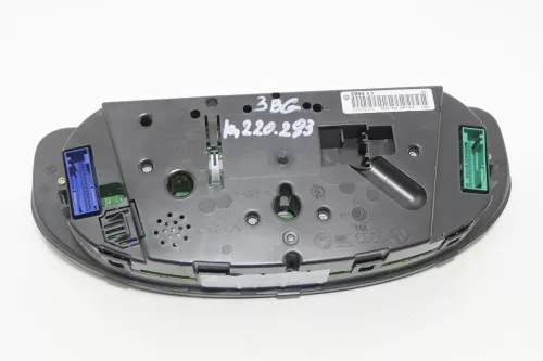 VW Passat 3BG Tacho Tachometer Kombiinstrument 220.000km 3B0920827A Diesel TDI (144359)