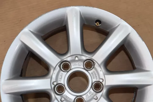 1x Felge Alufelge original VW Passat 3BG 7jx15H2 ET3 3B0601025S 3B0 601 025 S 2 (144404)