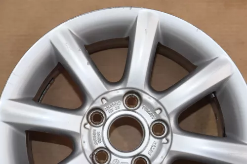 1x Felge Alufelge original VW Passat 3BG 7jx15H2 ET3 3B0601025S 3B0 601 025 S 2 (144404)