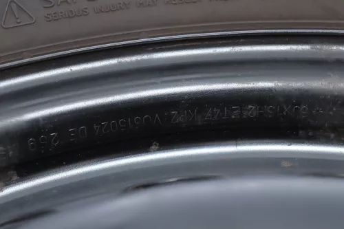 VW Golf Touran Sommerreifen Reifen Felgen 195/65 R15 91H Caddy 4-5mm (144443)