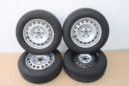 VW Golf Touran Sommerreifen Reifen Felgen 195/65 R15 91H Caddy    4-8mm (144444)