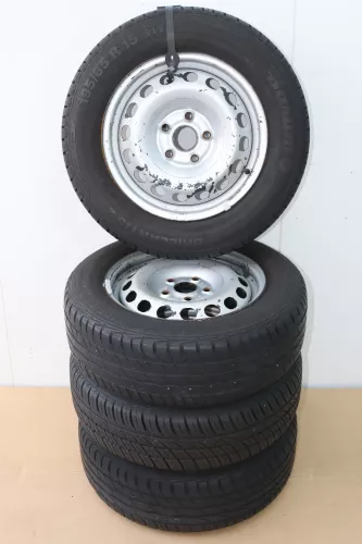 VW Golf Touran Sommerreifen Reifen Felgen 195/65 R15 91H Caddy    4-8mm (144444)