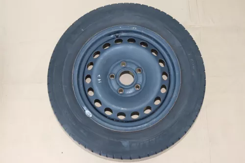 VW Golf 5 6 Touran Sommerreifen Reifen Felgen 195/65 R15 91H Caddy    3-5mm (144445)