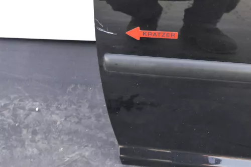 VW Golf 4 Tür vorne links Fahrertür 2/3-Türer schwarz LC9Z ohneAnbauteile (144544)