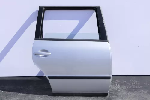 VW Passat 3B 3BG Kombi Avant Tür hinten rechts mit Scheibe grau silber LA7W ref