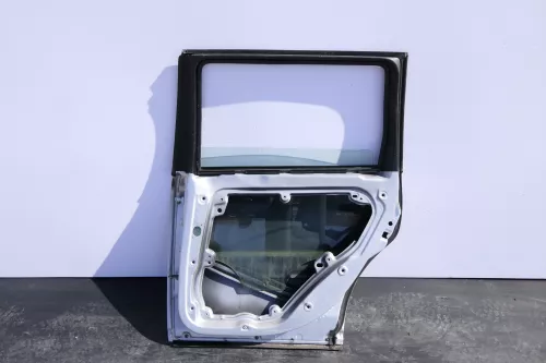 VW Passat 3B 3BG Kombi Avant Tür hinten rechts mit Scheibe grau silber LA7W ref (144555)