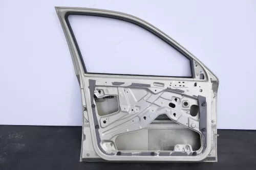 Skoda Octavia 1U Kombi + Limo Tür vorne links Fahrertür gold 9201 beige gelb (144672)