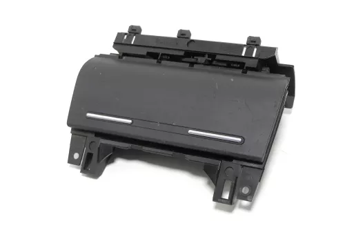 Audi A4 8E B7 B6 Aschenbecher 8E0857951F - 144729