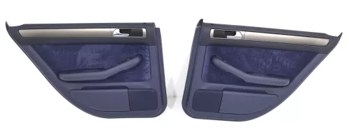 Audi A6 4B Türverkleidung Verkleidung Tür hinten links + rechts blau Velour