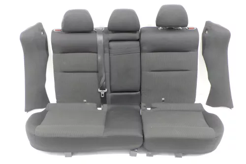 VW Passat 3B 3BG Kombi Variant Sitz Rückbank Rücksitzbank 3 Punkt Gurt - 130654